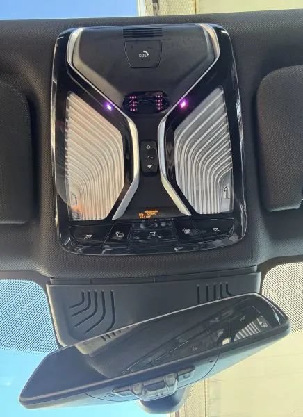 Used 2018 BMW 740i RWD image 41