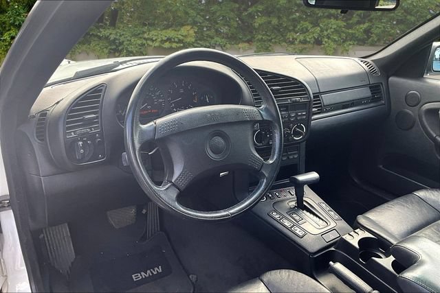 Used 1995 BMW 325i Convertible RWD image 14