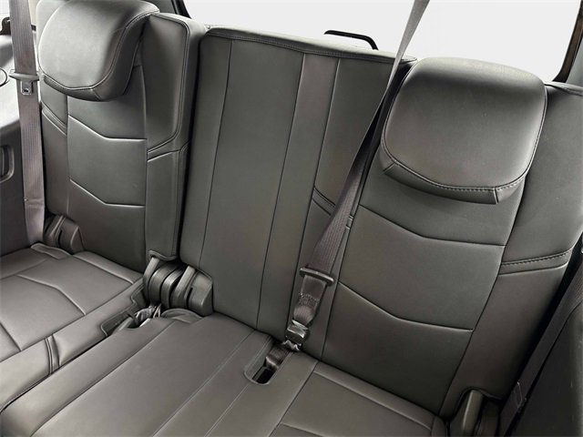 Used 2015 Cadillac Escalade Premium image 13