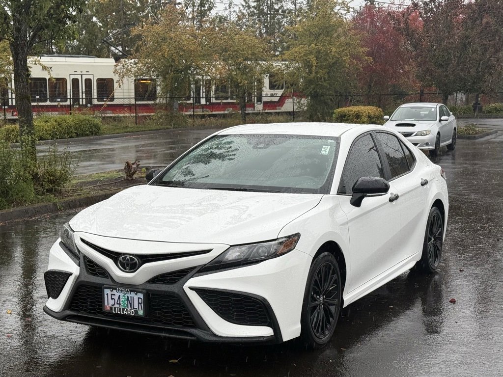 Used 2022 Toyota Camry SE