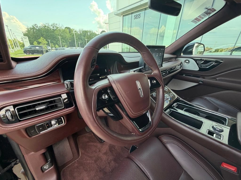 Used 2024 Lincoln Aviator Black Label w/ Jet Package AWD/4WD image 14