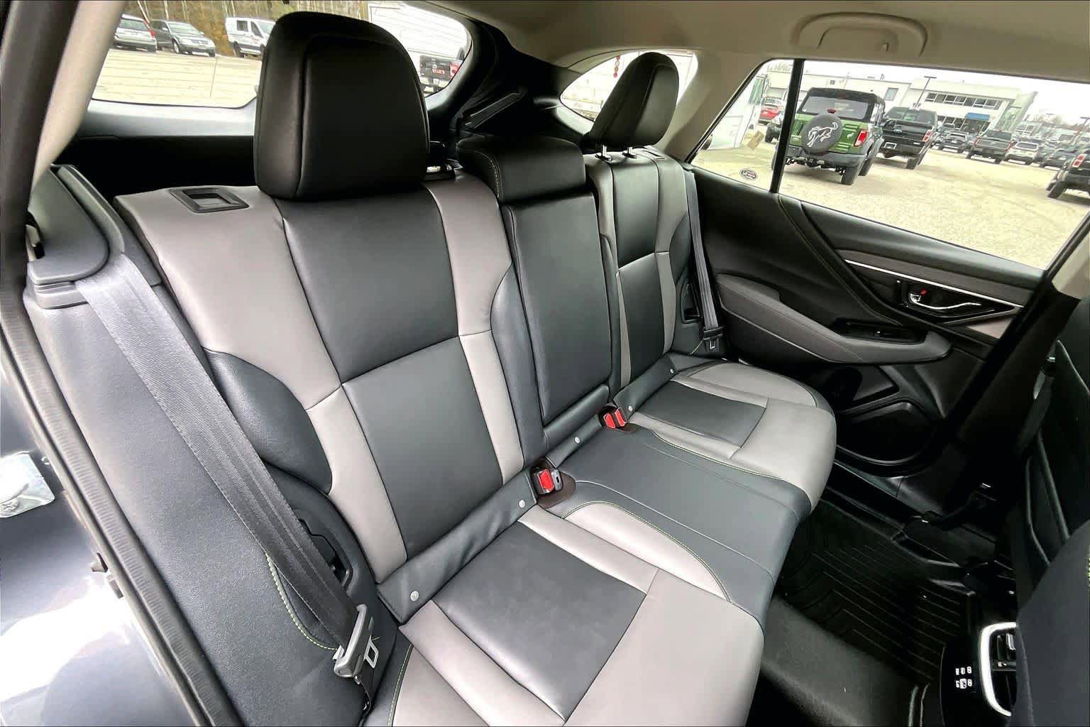 Used 2023 Subaru Outback Onyx Edition AWD/4WD image 20