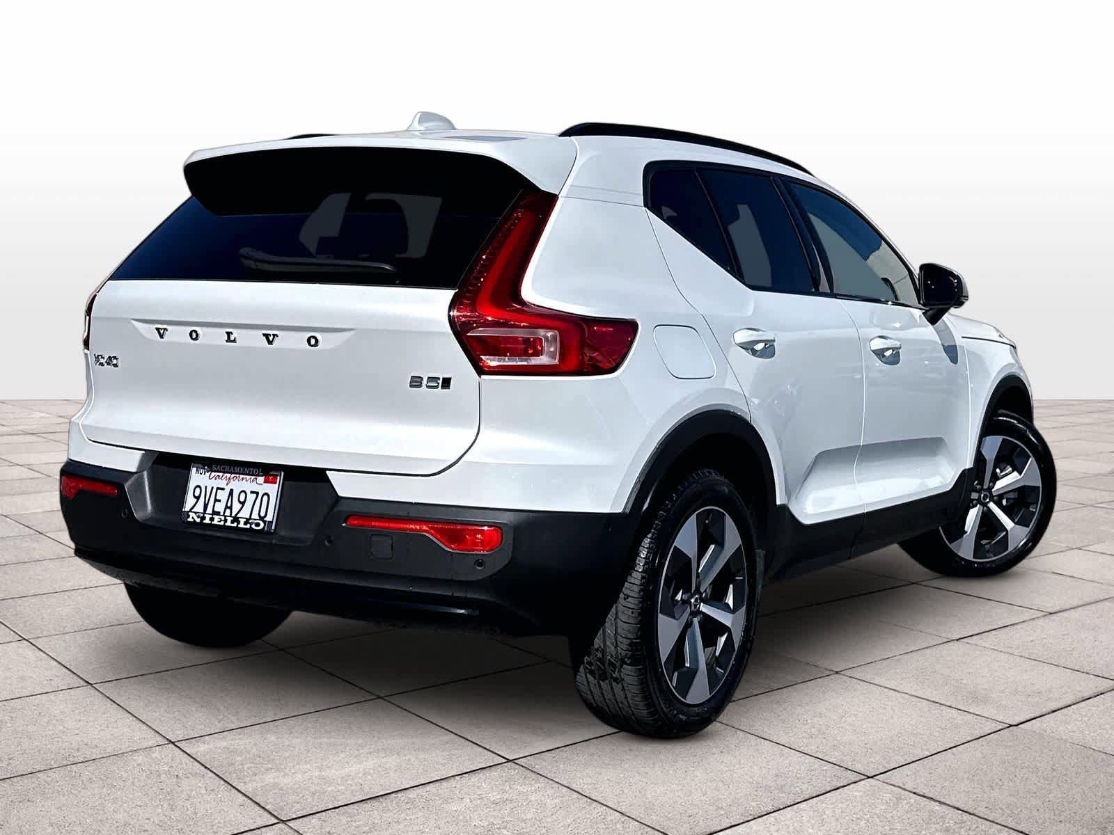 Used 2026 Volvo XC40 B5 Plus w/ Protection Package Premier AWD/4WD image 16