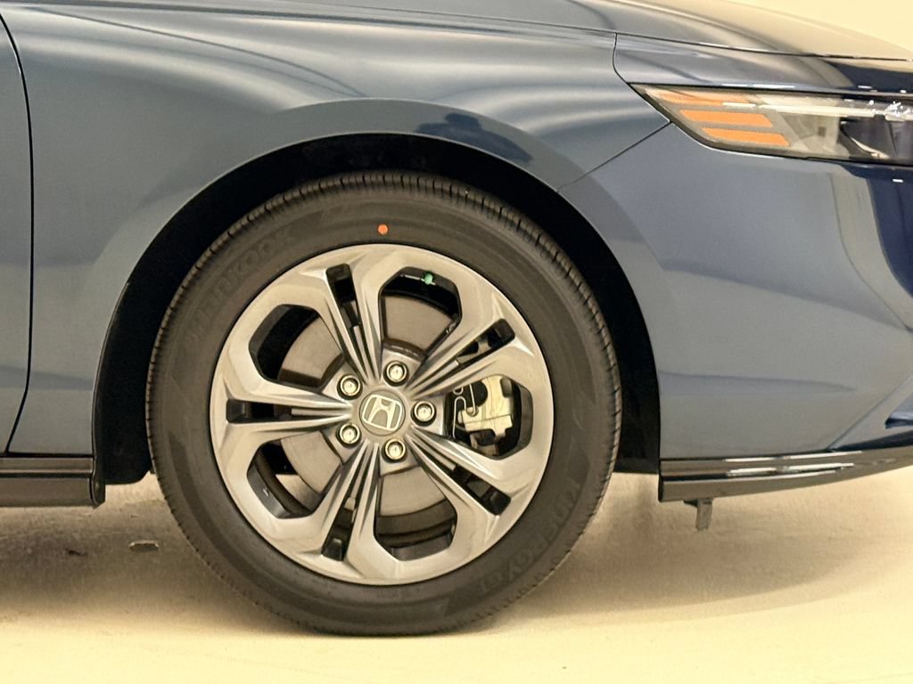 Used 2024 Honda Accord EX-L image 6