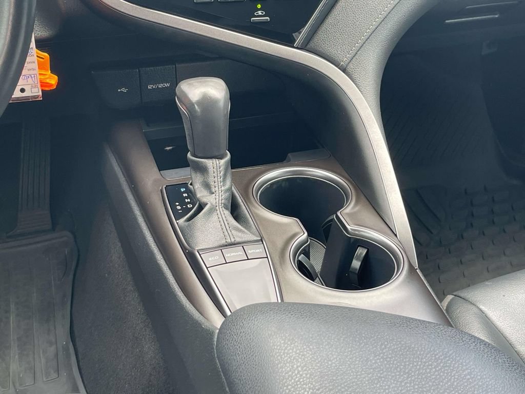 Used 2024 Toyota Camry SE FWD image 18