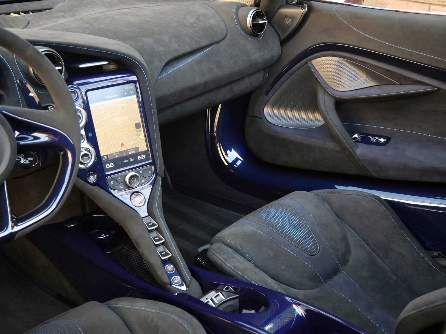 Used 2022 McLaren 765LT RWD image 13