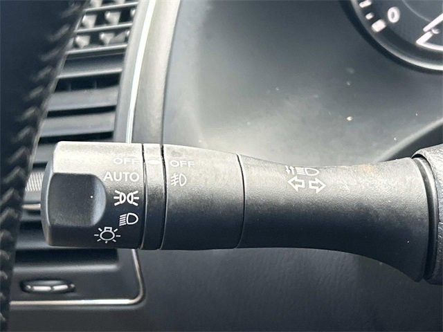 Used 2024 Nissan Armada Platinum w/ Captain's Chairs Package image 33