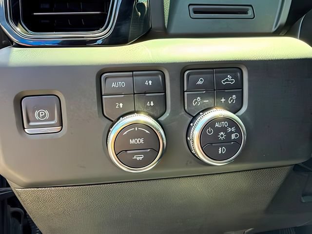 Used 2024 GMC Sierra 2500 AT4 w/ AT4 Preferred Package AWD/4WD image 21