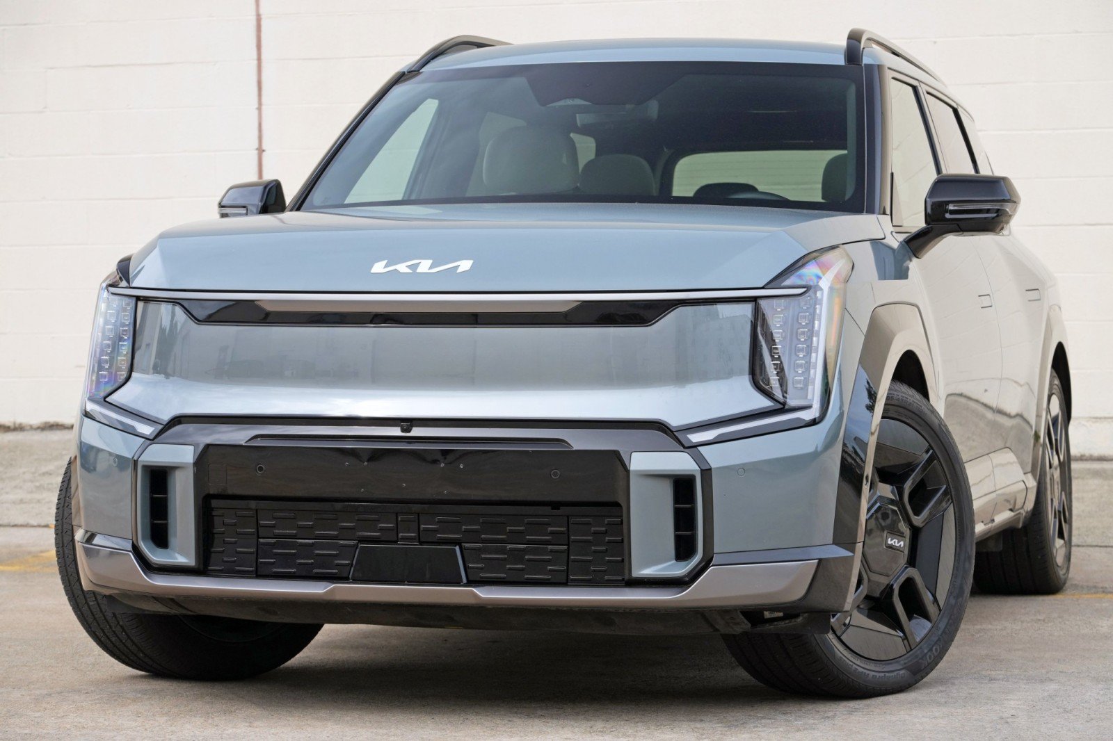 Used 2024 Kia EV9 GT-Line AWD/4WD image 3