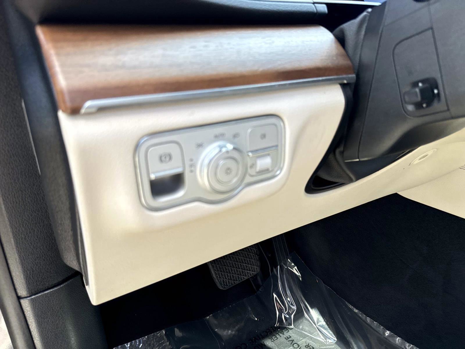 Used 2021 Mercedes-Benz GLE 350 4MATIC image 21