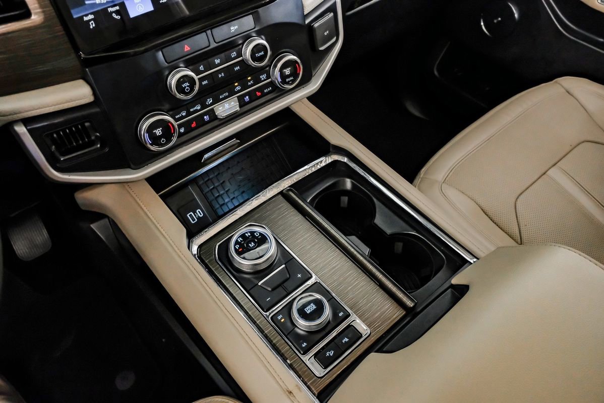 Used 2022 Ford Expedition Max Limited image 25