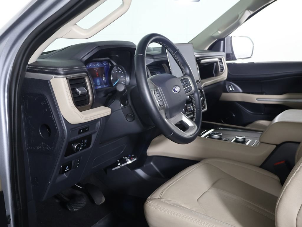 Used 2022 Ford Expedition Limited AWD/4WD image 30