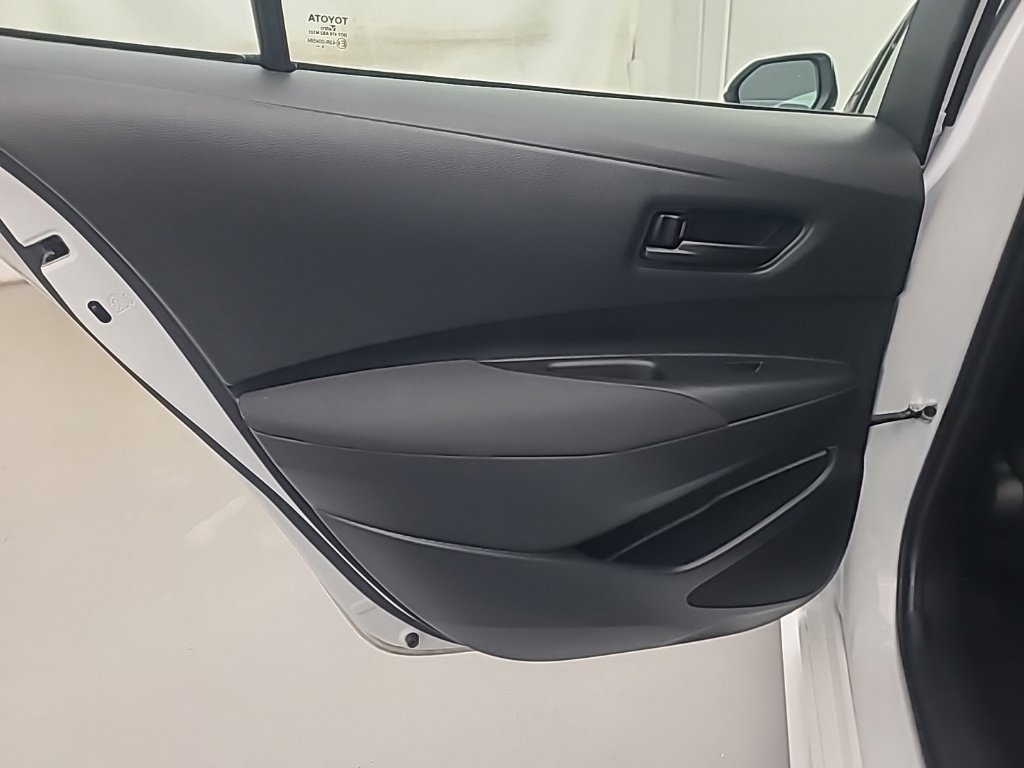 Used 2025 Toyota Corolla LE FWD image 20