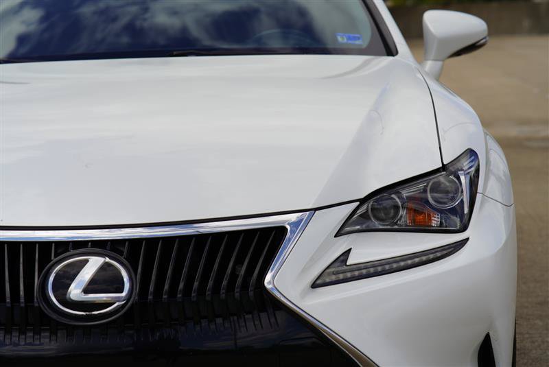 Used 2017 Lexus RC 200t w/ Accessory Package 2 RWD image 27