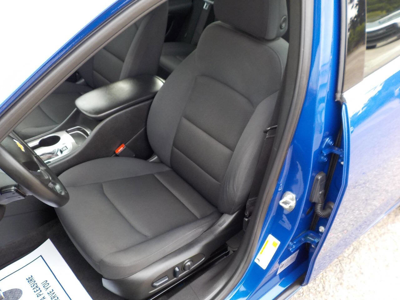 Used 2023 Chevrolet Malibu RS FWD image 12