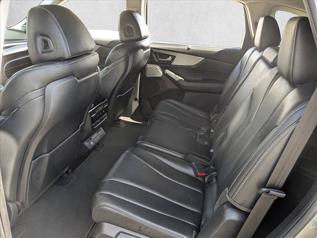 Certified 2025 Acura MDX w/ Technology Package FWD image 19