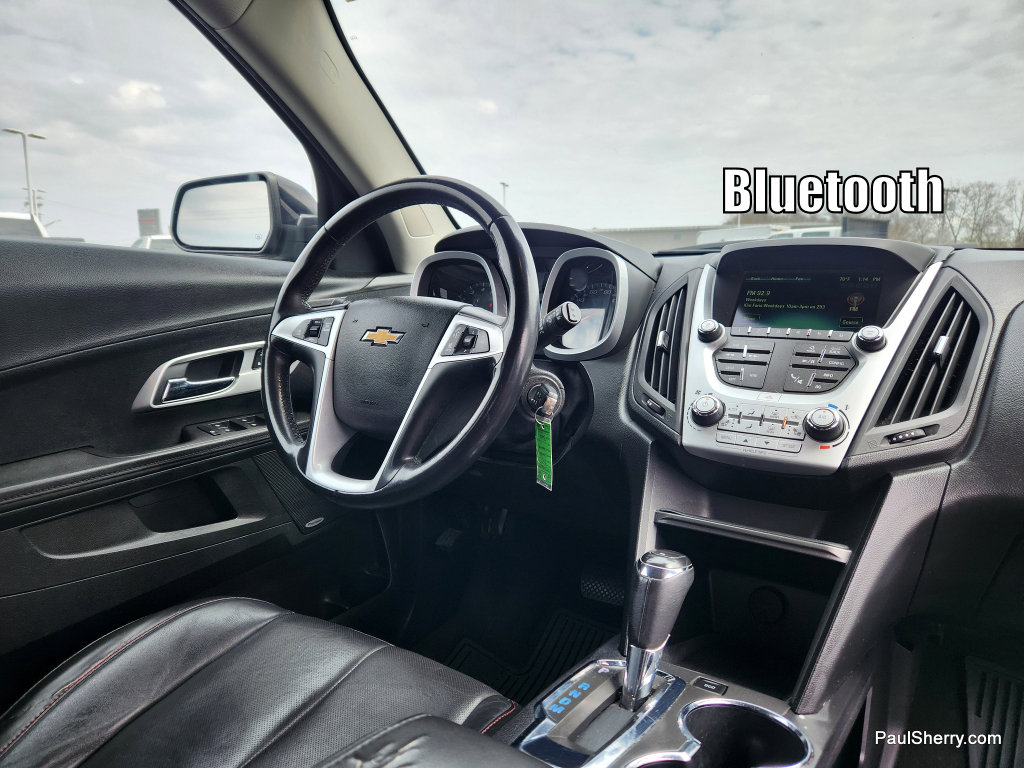 Used 2017 Chevrolet Equinox LT image 2