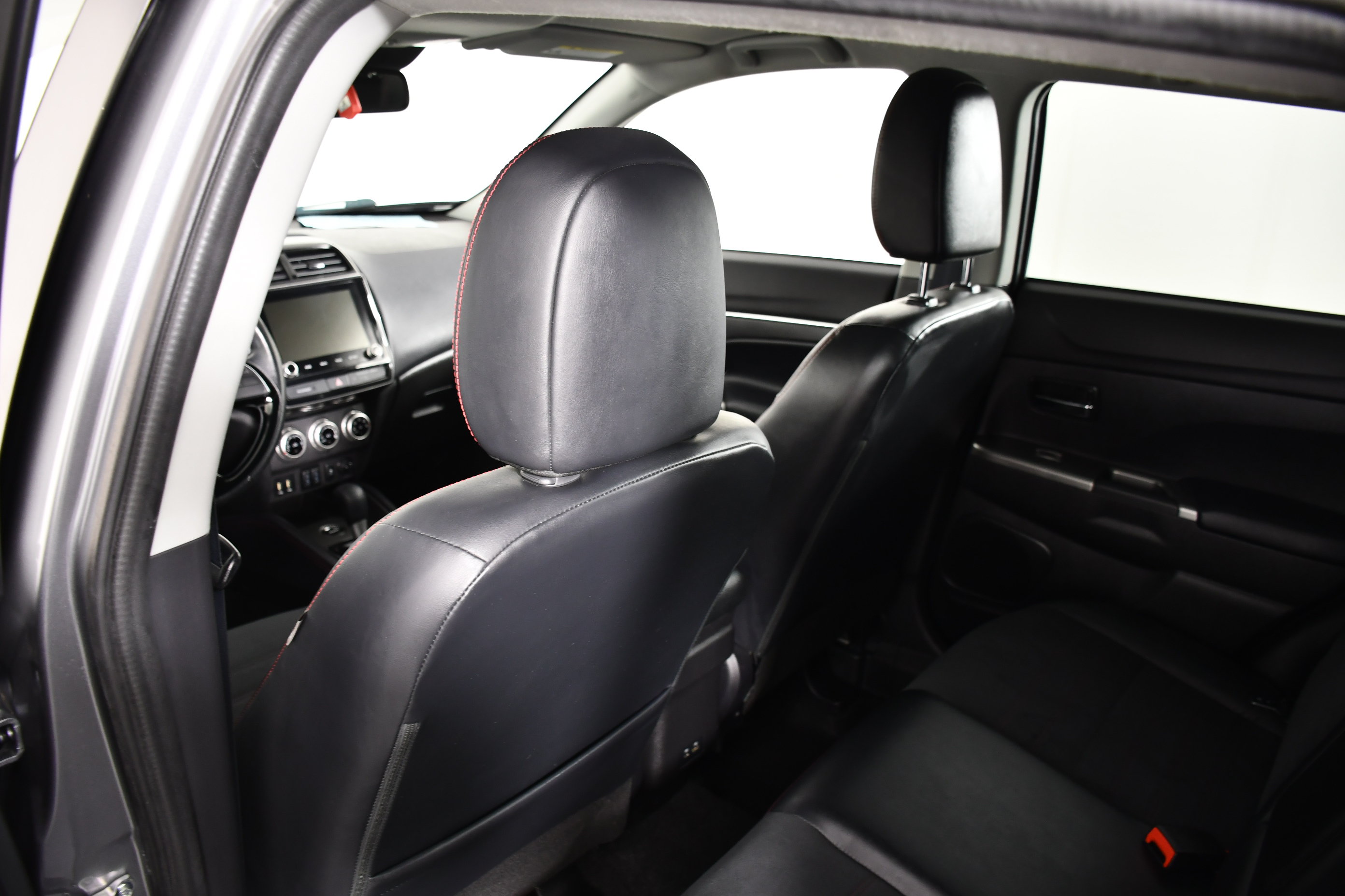 Used 2022 Mitsubishi Outlander Sport SE AWD/4WD image 46