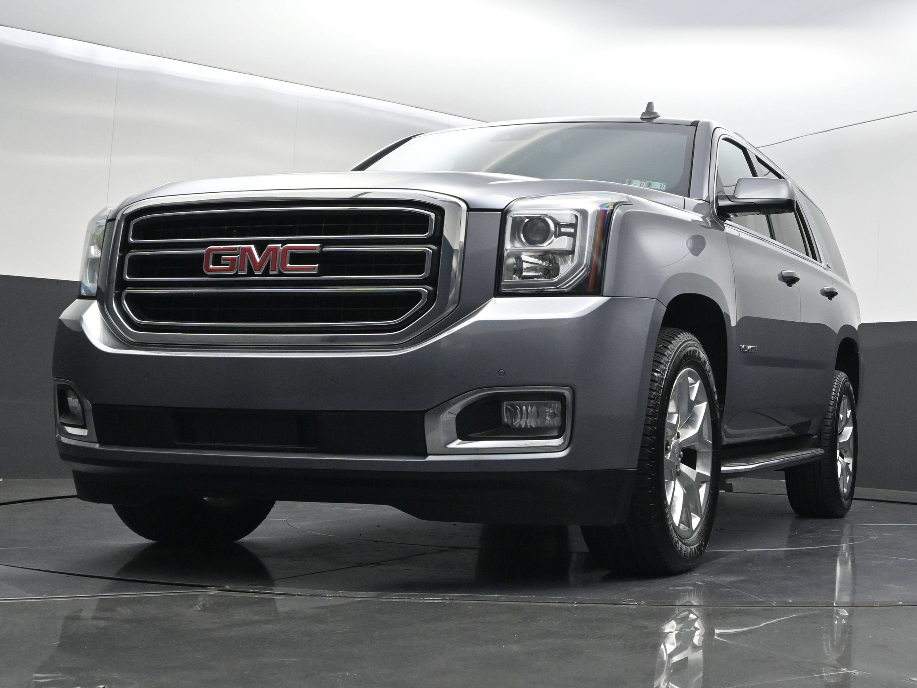Used 2018 GMC Yukon SLT w/ Open Road Package AWD/4WD image 48