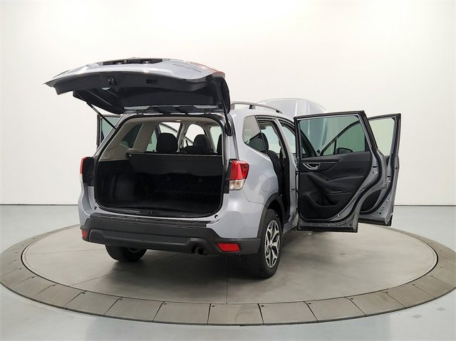 Used 2021 Subaru Forester Premium image 14