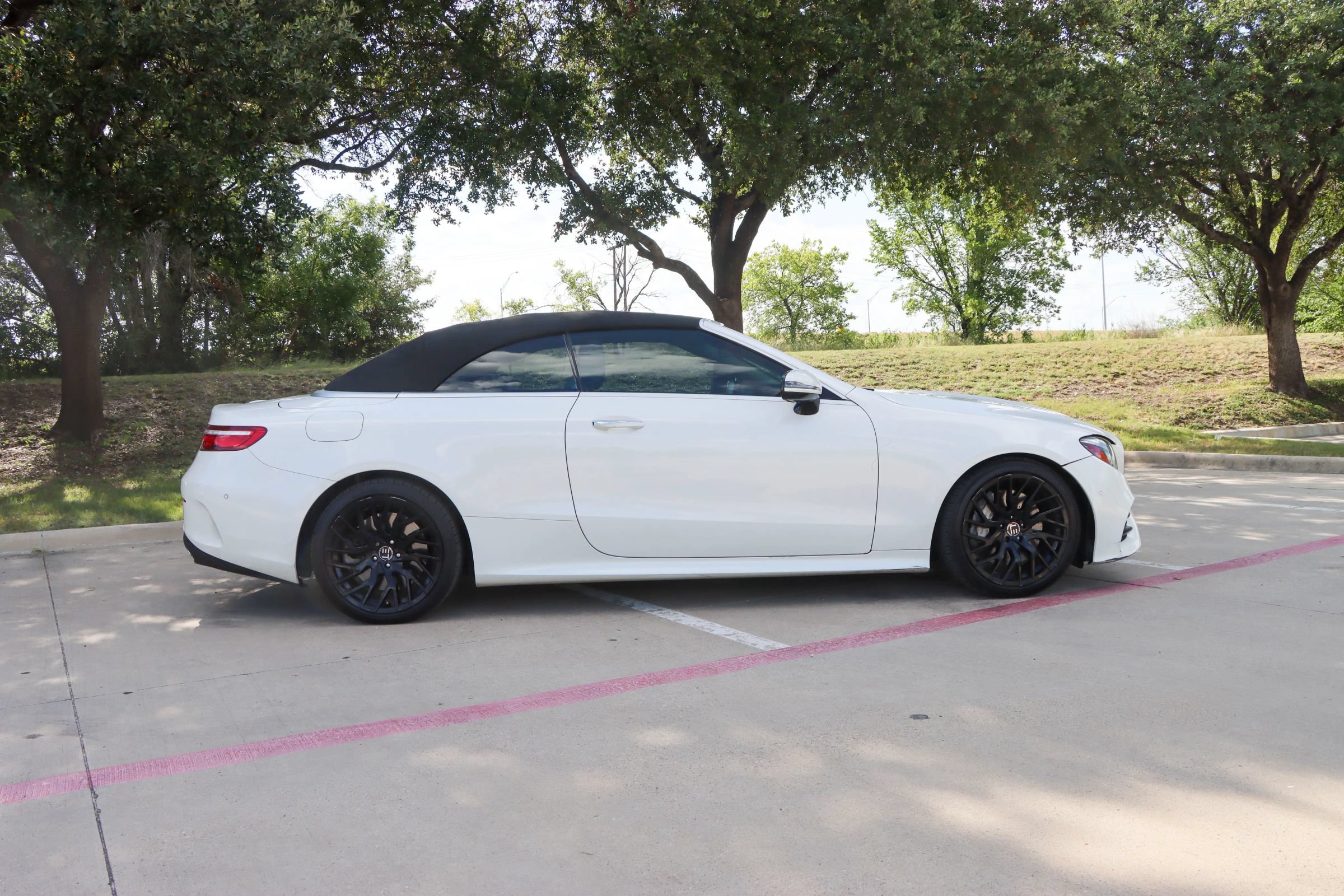 Used 2018 Mercedes-Benz E 400 Cabriolet w/ Premium 2 Package (Q02) image 16
