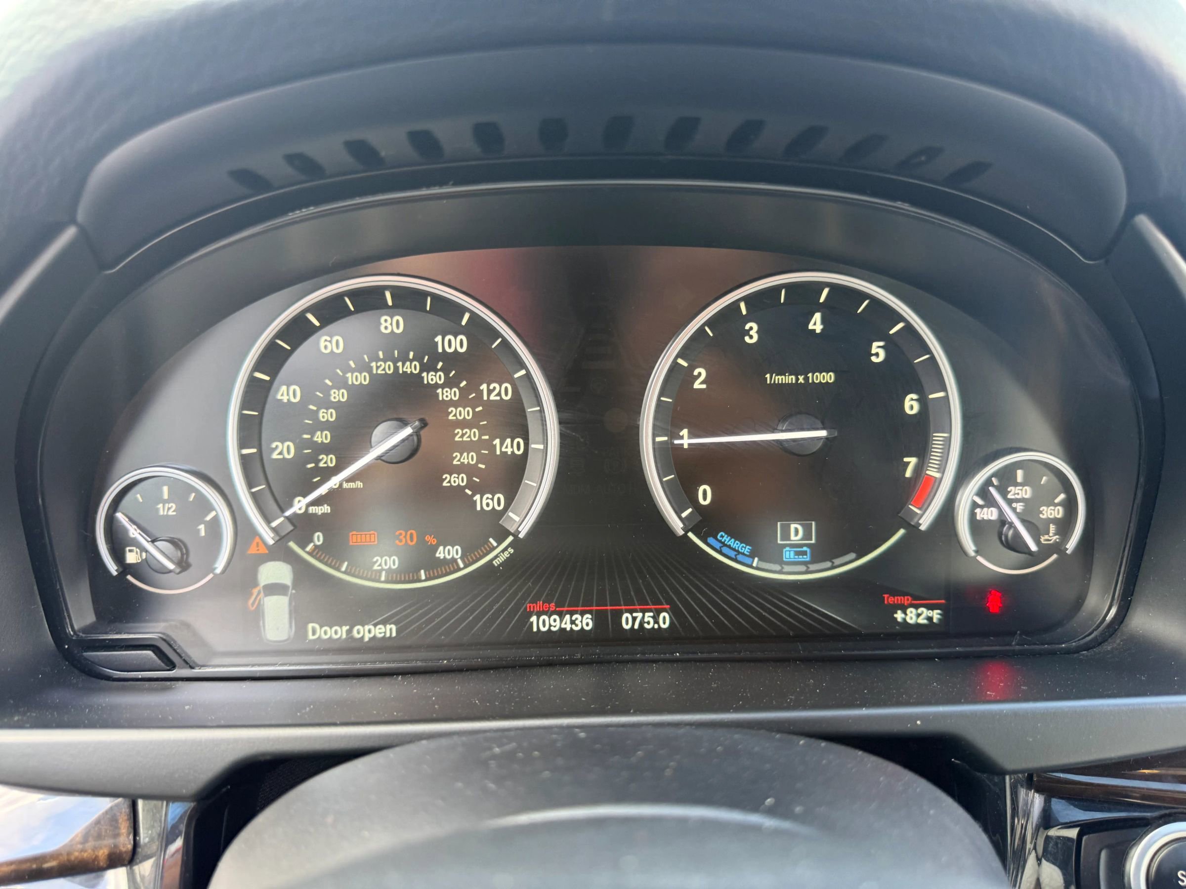 Used 2018 BMW X5 xDrive40e image 9