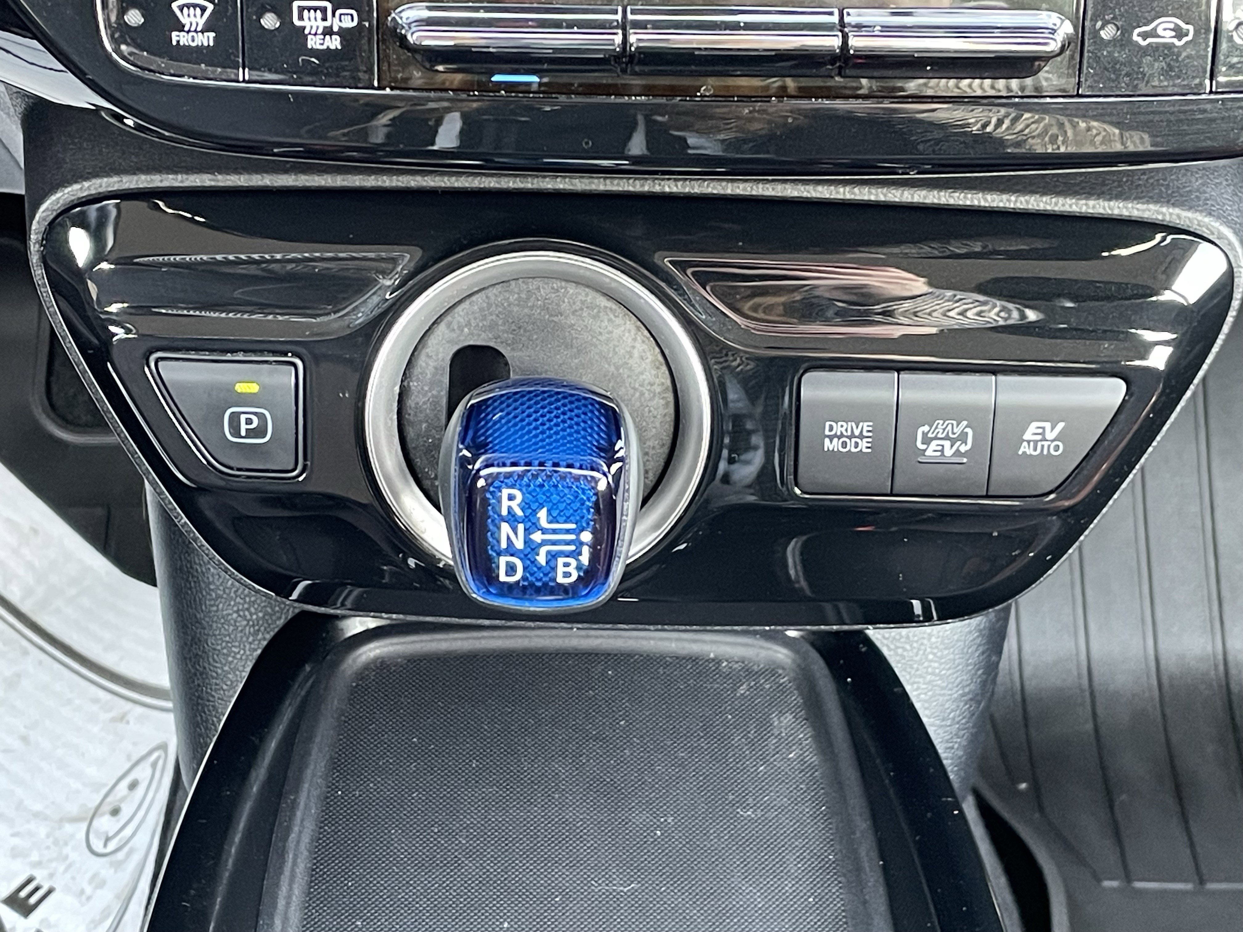 Used 2020 Toyota Prius Prime LE image 24