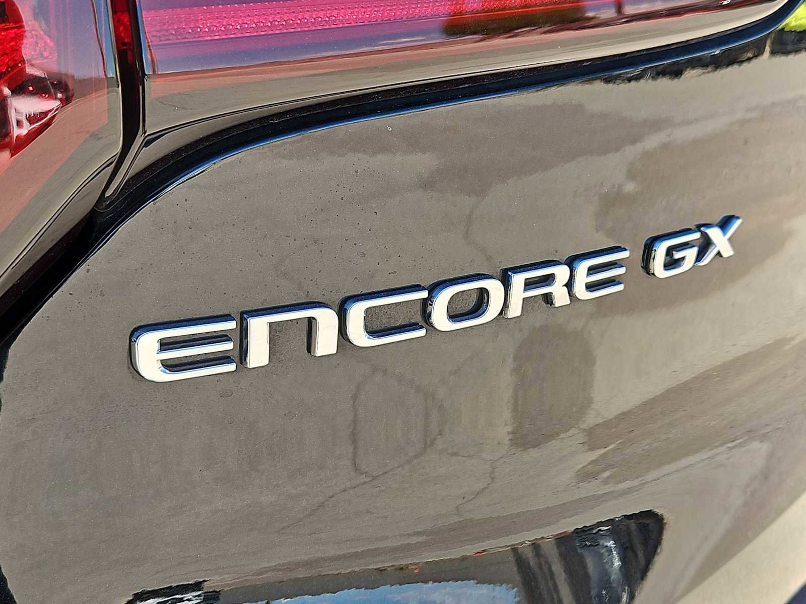Used 2024 Buick Encore GX Sport Touring w/ Experience Buick Package FWD image 12