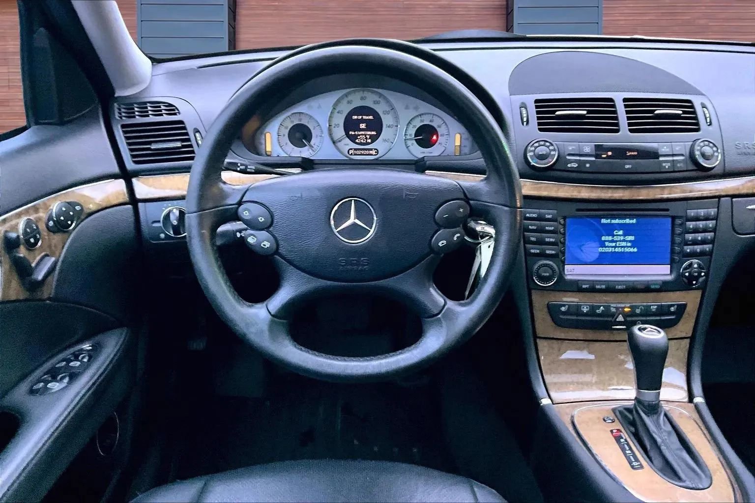 Used 2008 Mercedes-Benz E 350 E 350 Sedan 4D image 5