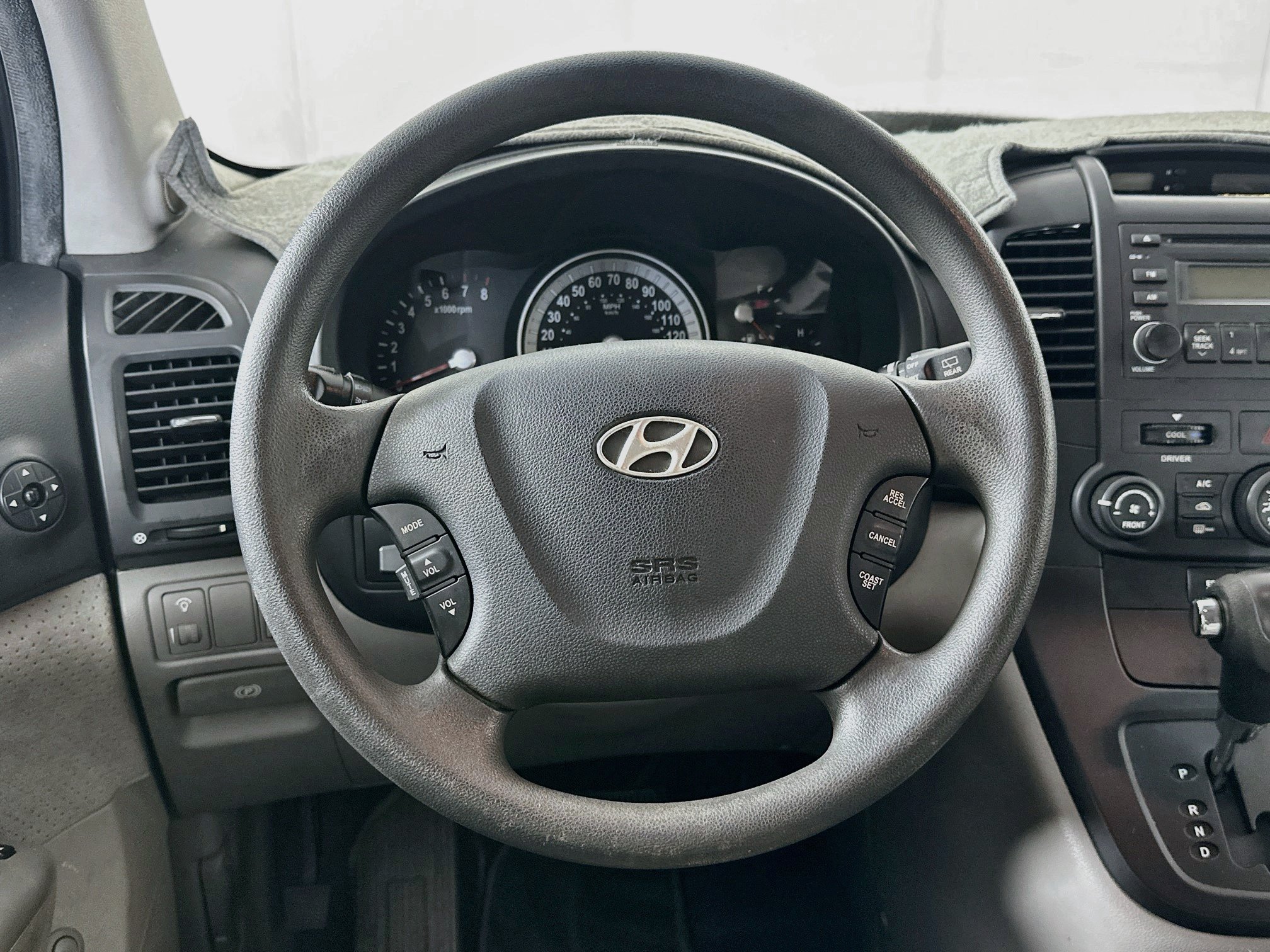 Used 2008 Hyundai Entourage GLS FWD image 17