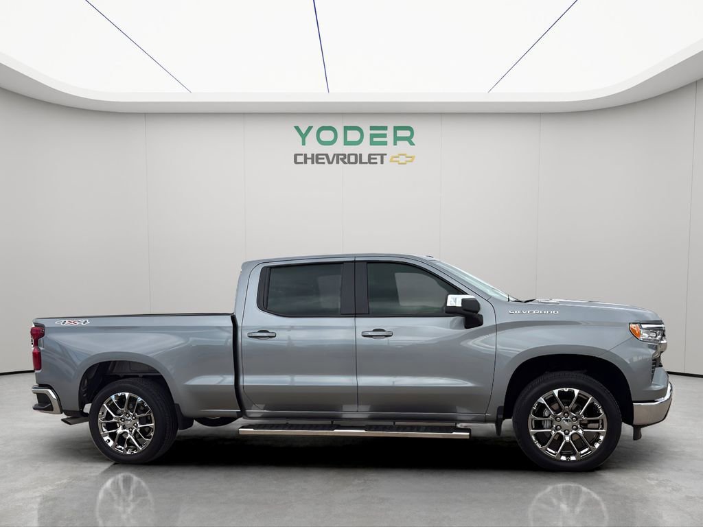 Used 2025 Chevrolet Silverado 1500 LT w/ Leather Package AWD/4WD image 4