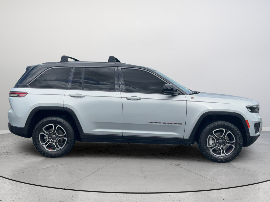 Used 2022 Jeep Grand Cherokee Trailhawk AWD/4WD image 6