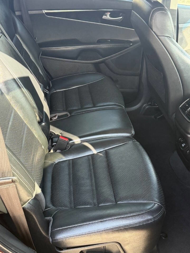 Used 2016 Kia Sorento EX w/ EX Premium Package image 26