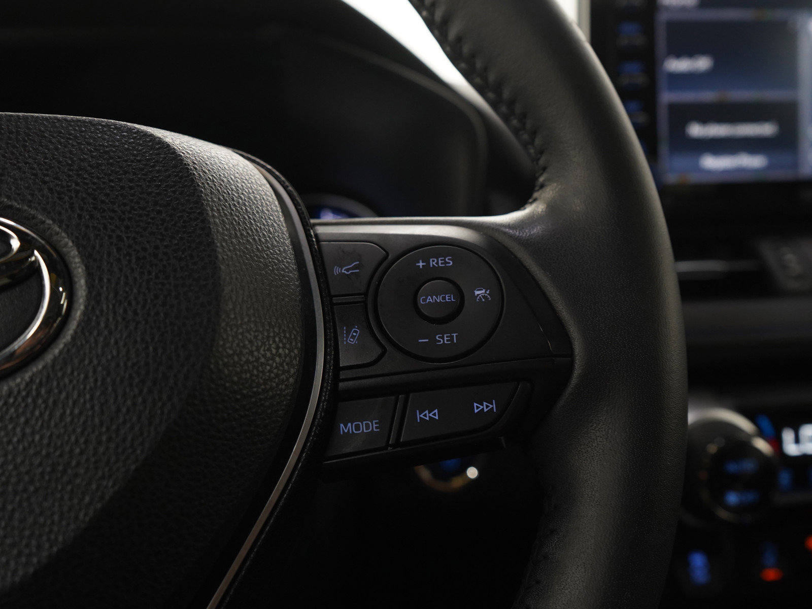 Used 2020 Toyota RAV4 XSE AWD/4WD image 27