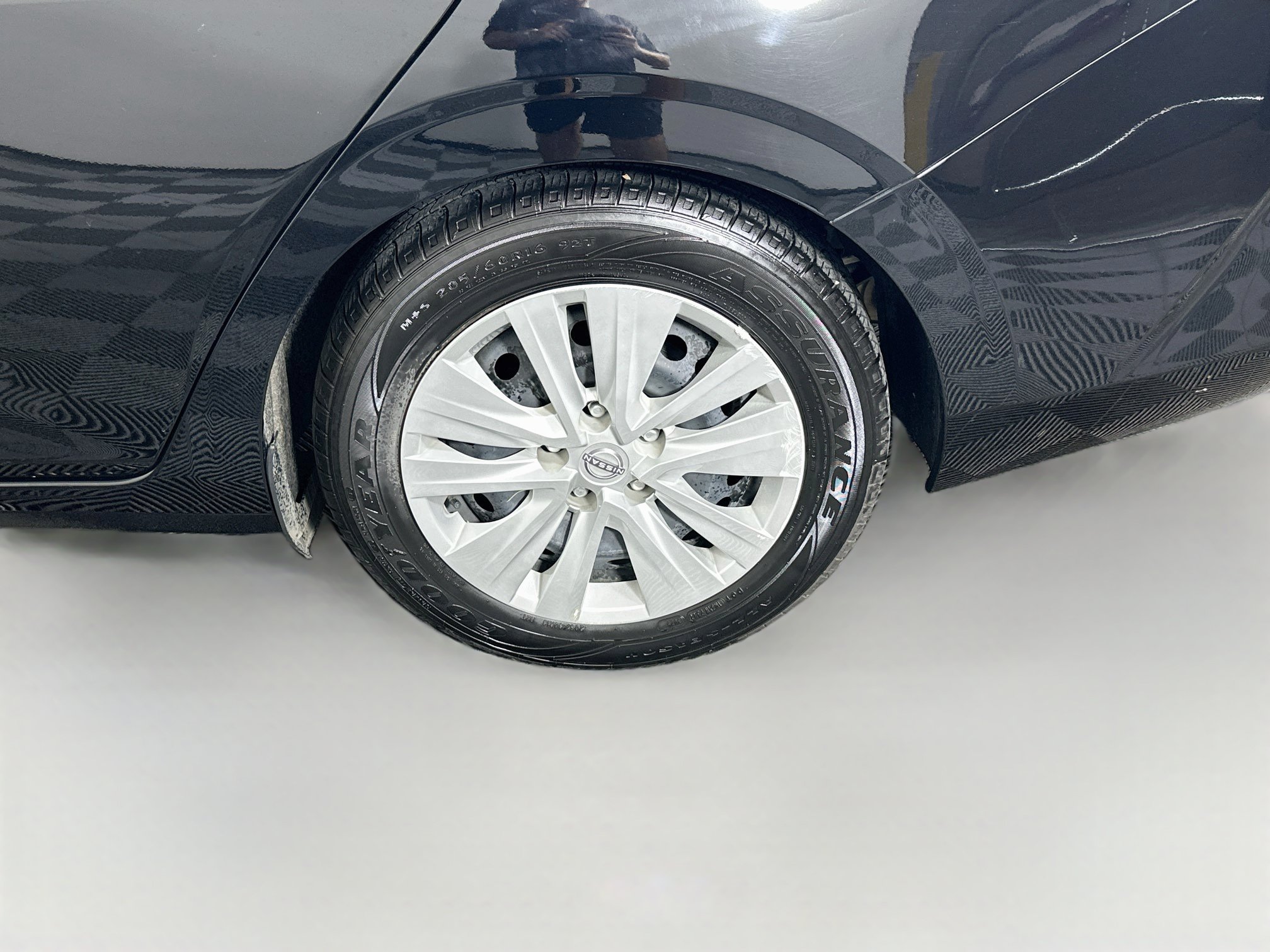 Used 2025 Nissan Sentra S FWD image 11