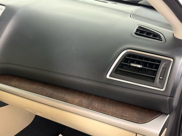 Used 2017 Subaru Outback 2.5i Limited AWD/4WD image 32