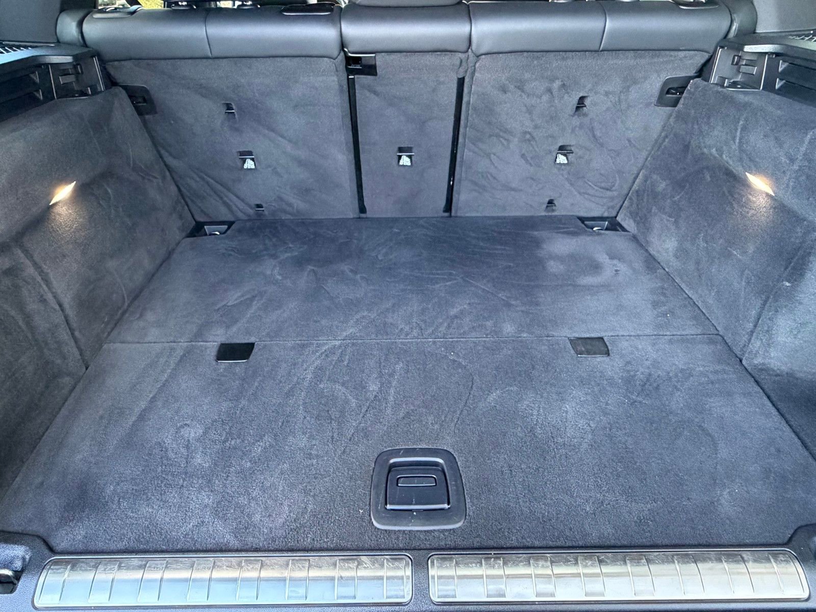 Used 2023 BMW X5 xDrive45e image 32