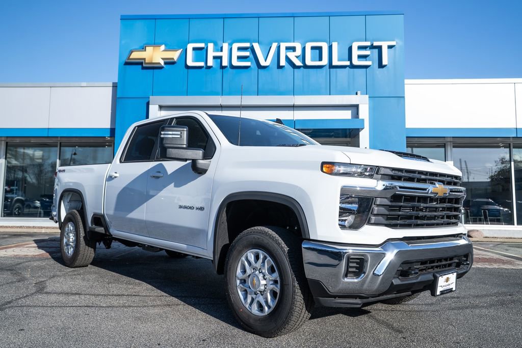 New 2026 Chevrolet Silverado 3500 LT image 1
