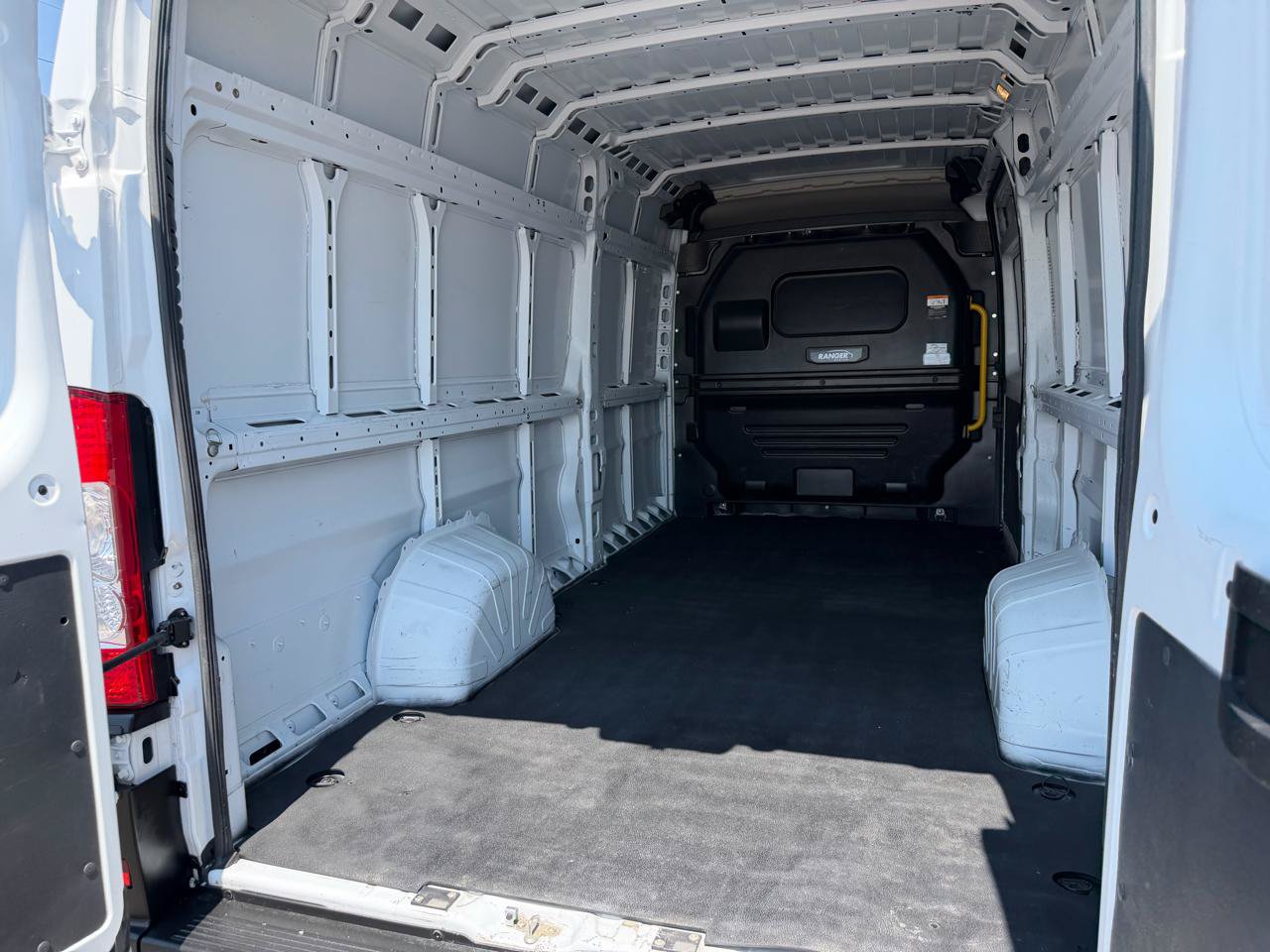 Used 2023 RAM ProMaster 3500 FWD image 28