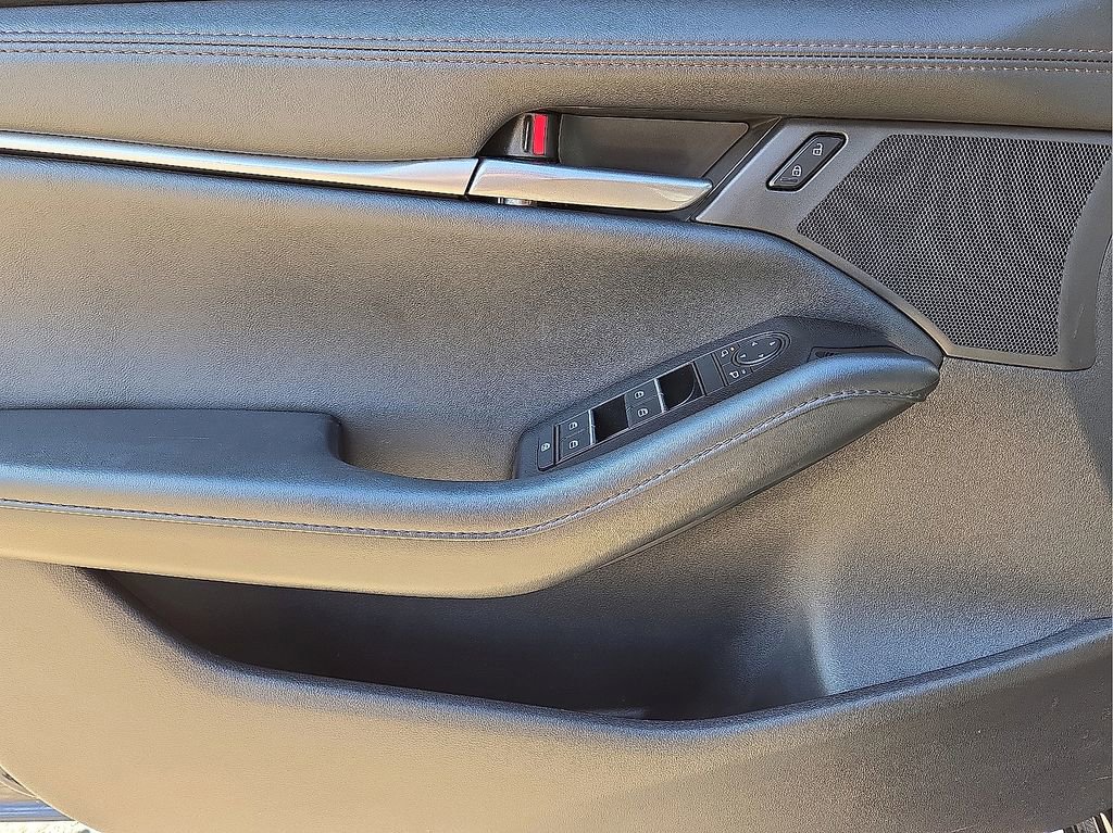 New 2025 MAZDA MAZDA3 s image 20