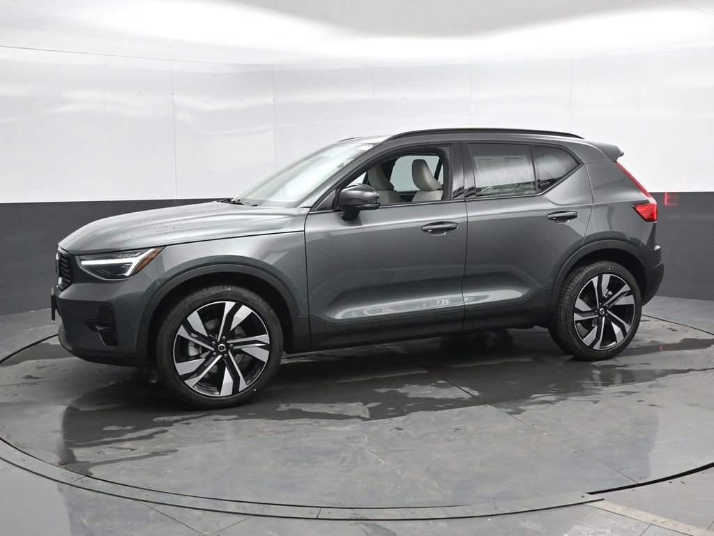 New 2026 Volvo XC40 B5 Ultra w/ Climate Package AWD/4WD image 6