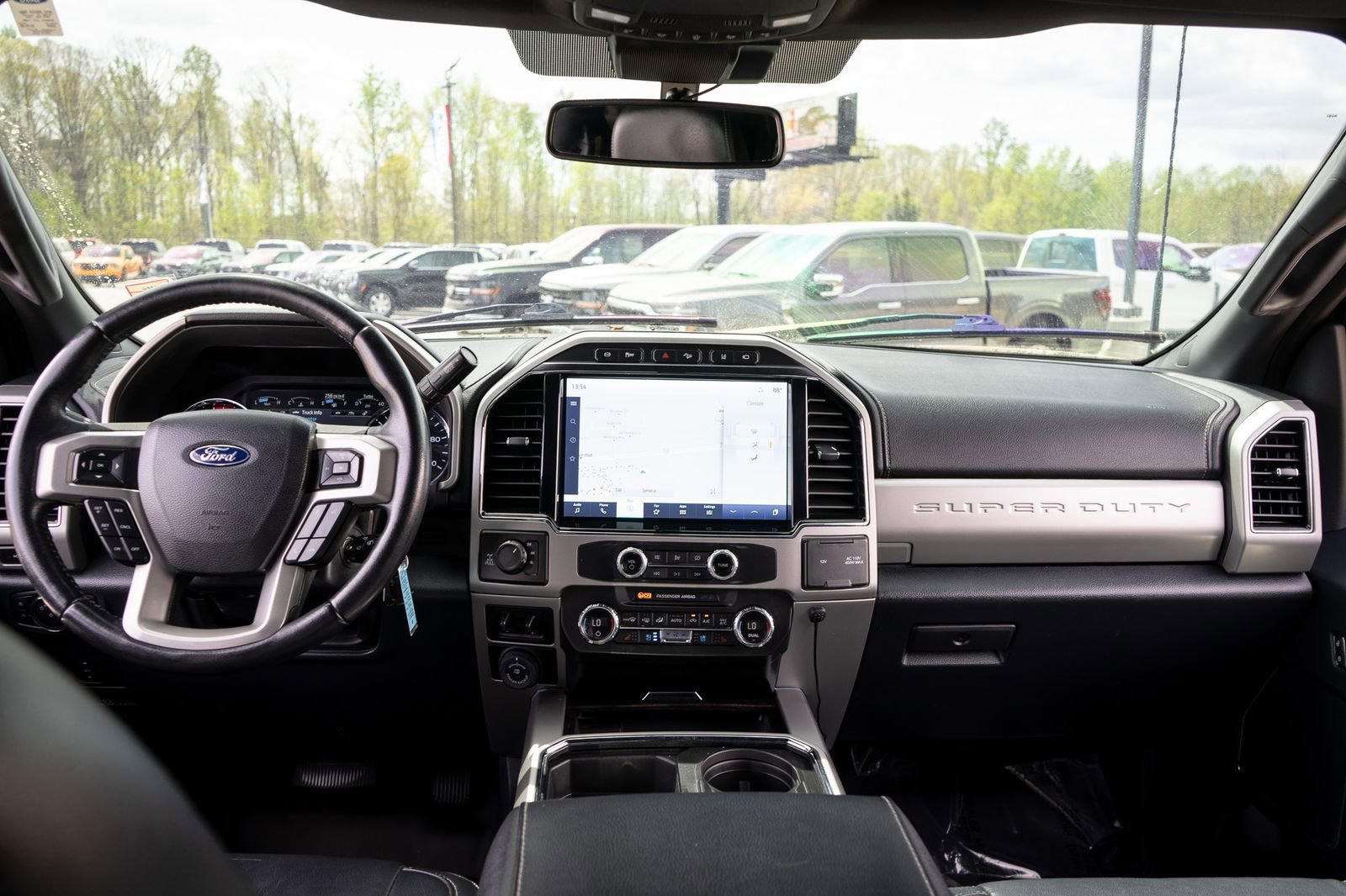 Used 2022 Ford F250 Lariat w/ Black Appearance Package image 19