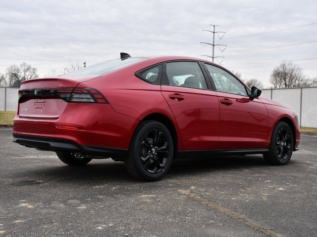 New 2025 Honda Accord SE image 7