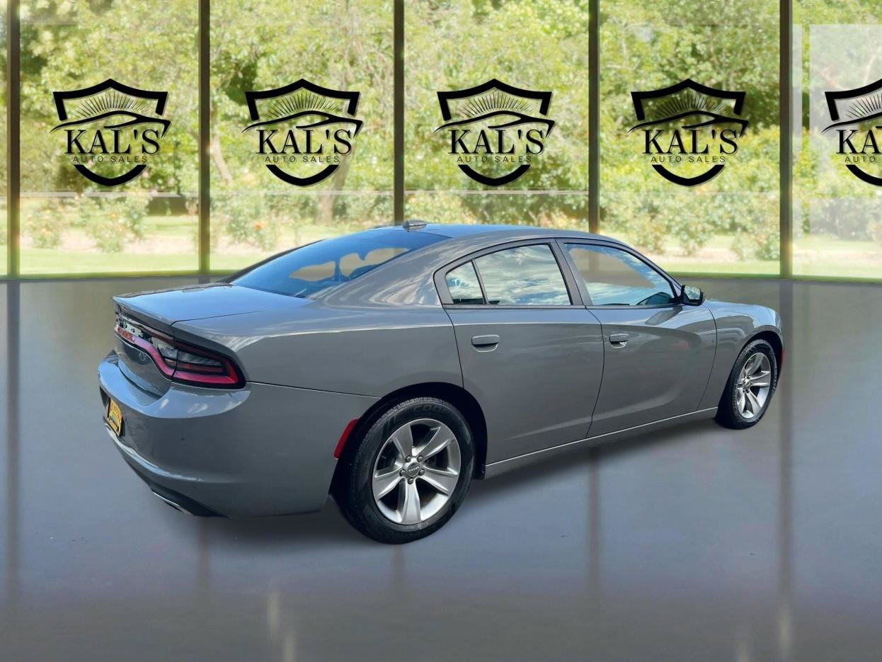 Used 2018 Dodge Charger SXT Plus RWD image 5