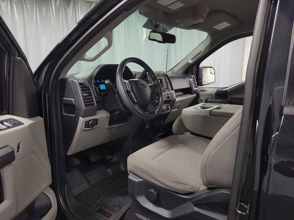 Used 2017 Ford F150 XLT RWD image 13