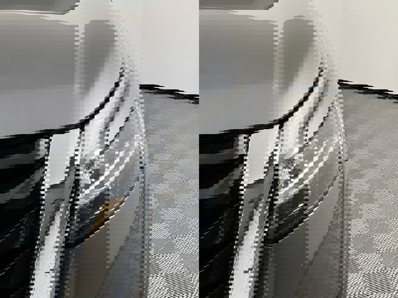 Used 2024 Nissan Pathfinder Platinum image 9