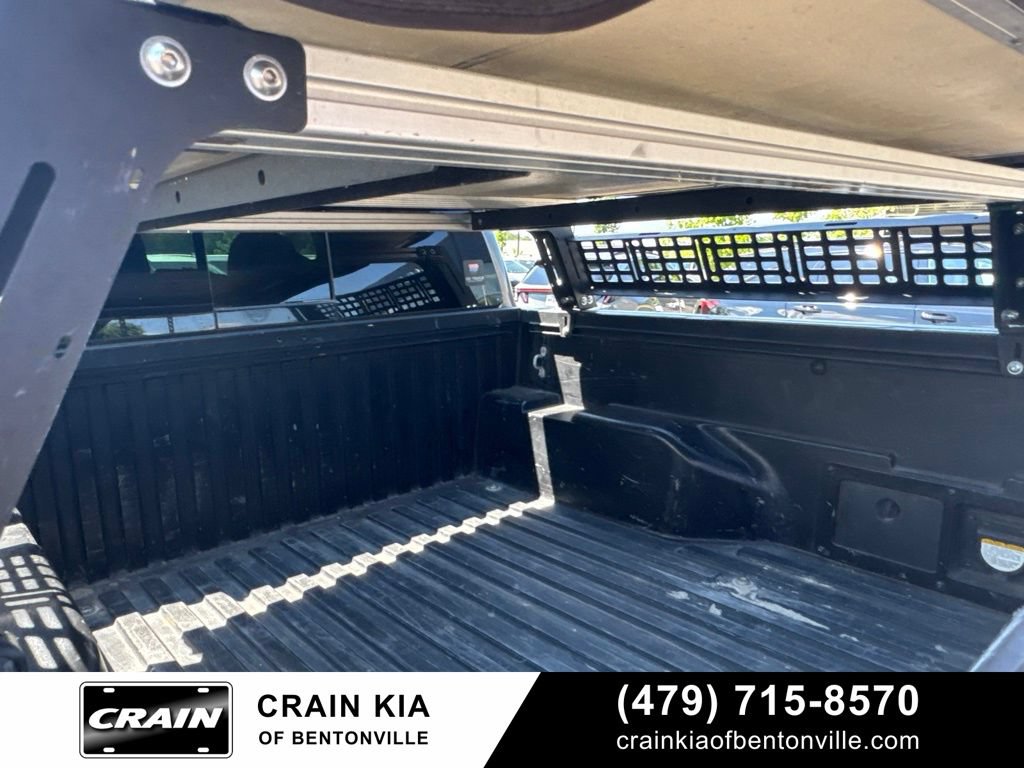 Used 2017 Toyota Tacoma TRD Sport w/ Tow Package (A/T) AWD/4WD image 11