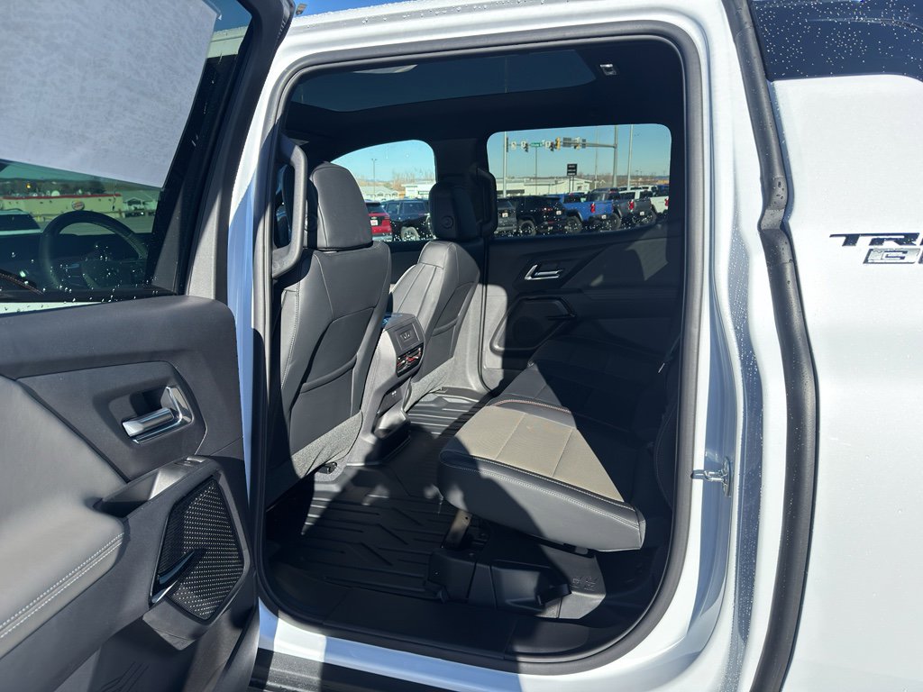 New 2026 Chevrolet Silverado EV Trail Boss AWD/4WD image 19