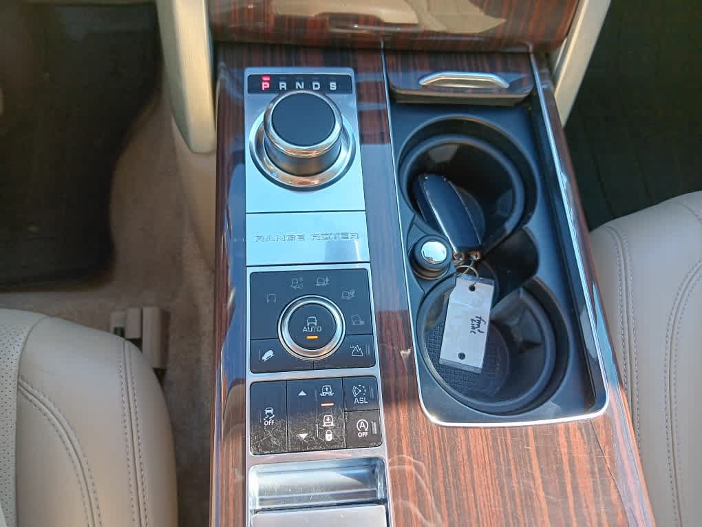 Used 2015 Land Rover Range Rover HSE AWD/4WD image 29