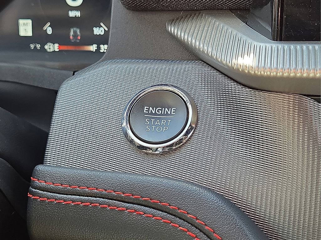 Used 2025 Ford Explorer ST image 32